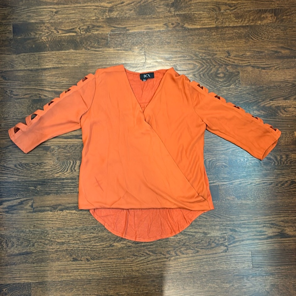 BCX Juniors V-neck Cutout Sleeve Top